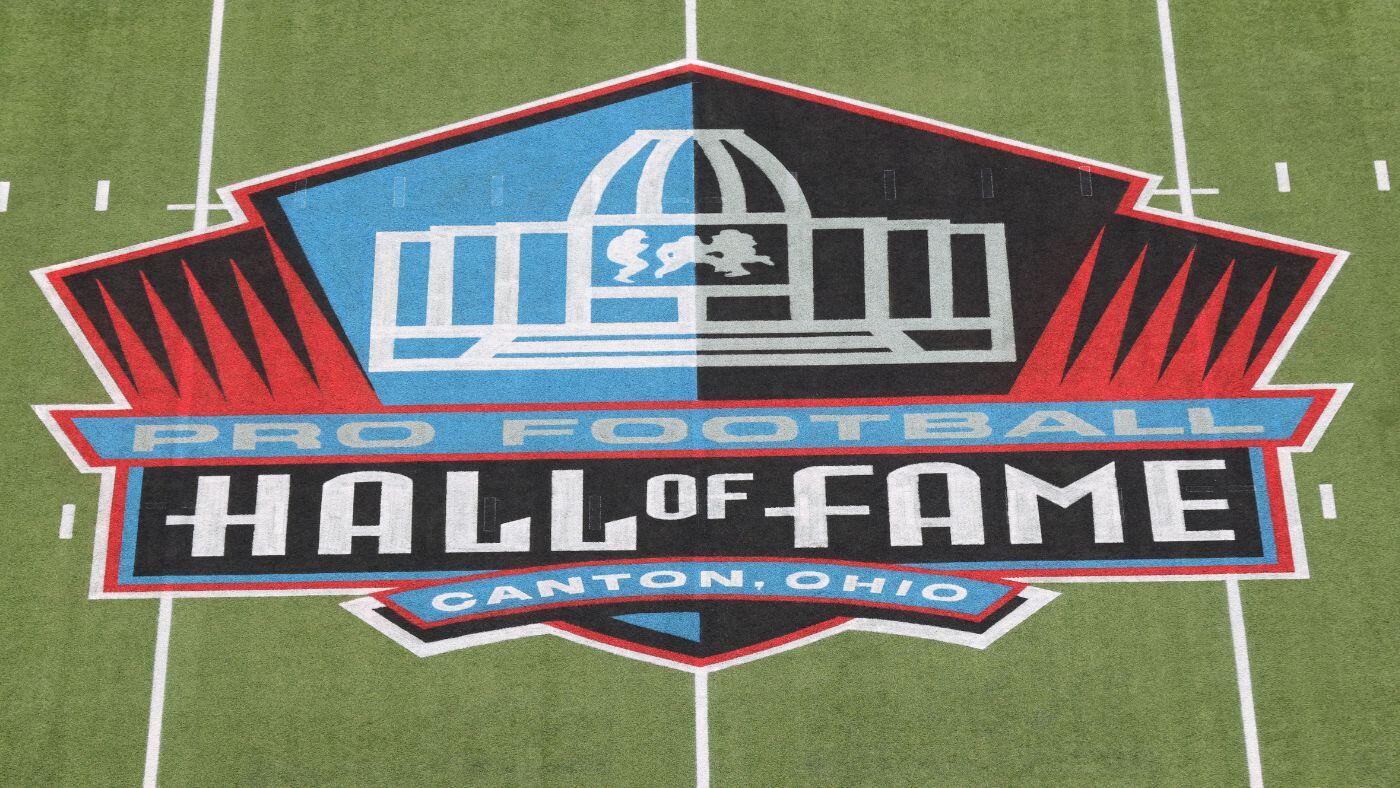 NFL Hall of Fame Game begins with moment of silence for victims of shooting at league's NYC headquarters
NFL Hall of Fame Game begins with moment of silence for victims of shooting at league's NYC headquarters