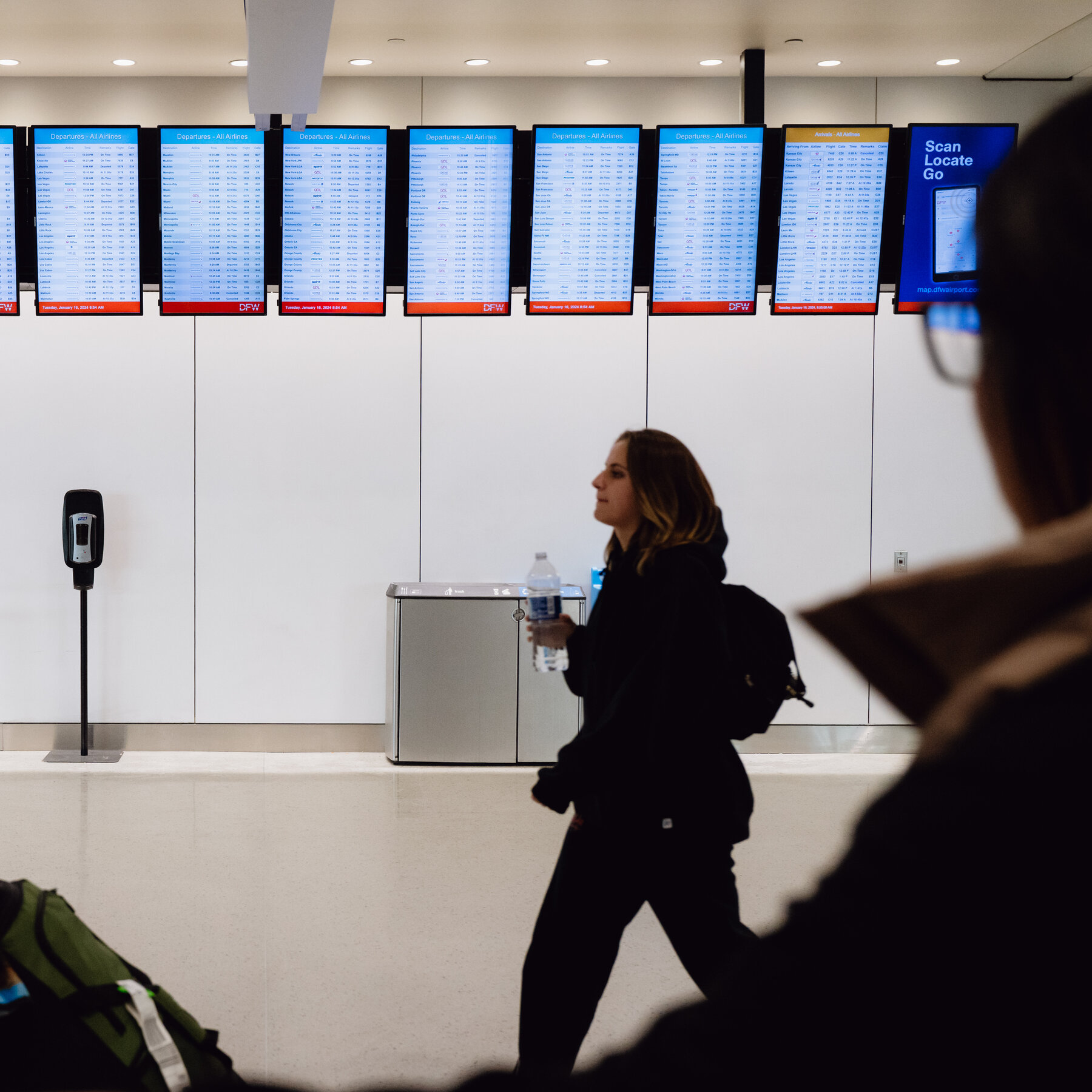 Trump Administration Drops Biden Plan for Flight Delay Compensation Trump Administration Drops Biden Plan for Flight Delay Compensation