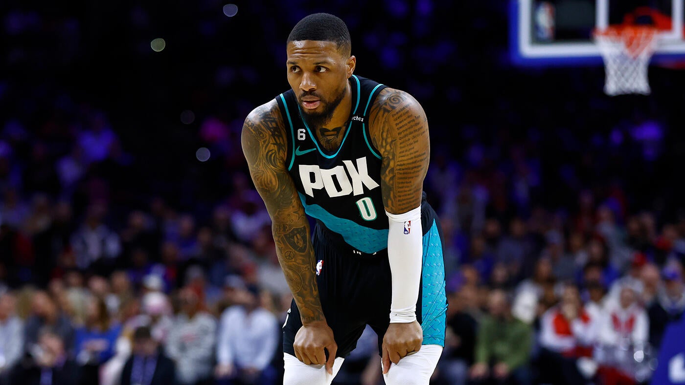 Damian Lillard's return to Portland is a great story, but also a questionable basketball move
Damian Lillard's return to Portland is a great story, but also a questionable basketball move