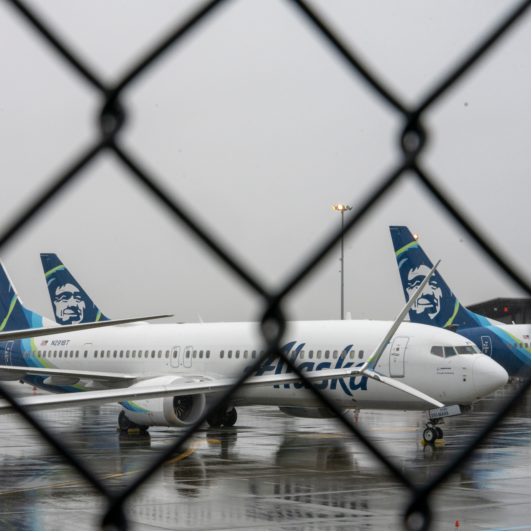 Alaska Airlines Resumes Operations After IT Outage Alaska Airlines Resumes Operations After IT Outage