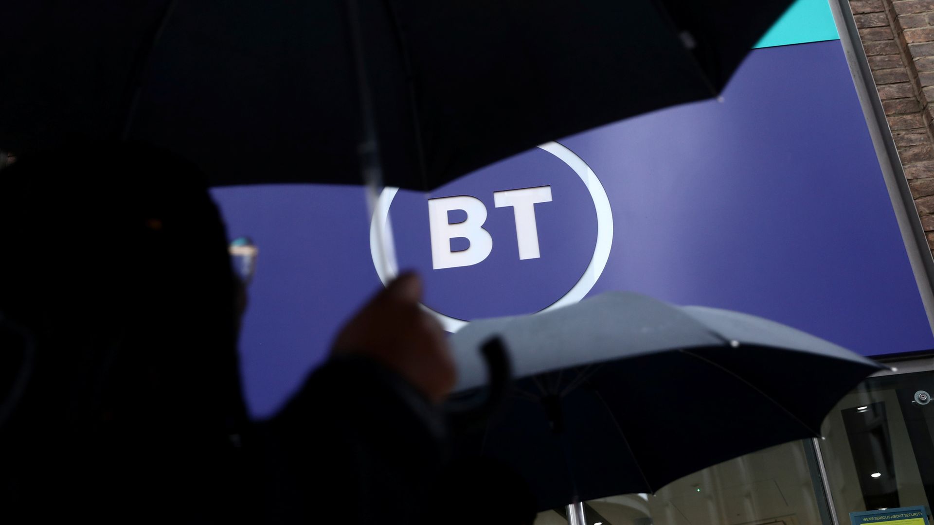 BT in talks to dial up successor to veteran finance chief BT in talks to dial up successor to veteran finance chief