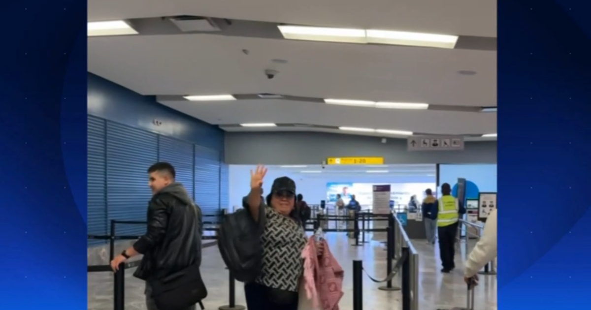 After 36 years in L.A., grandmother self-deports to Mexico, leaves family behind After 36 years in L.A., grandmother self-deports to Mexico, leaves family behind
