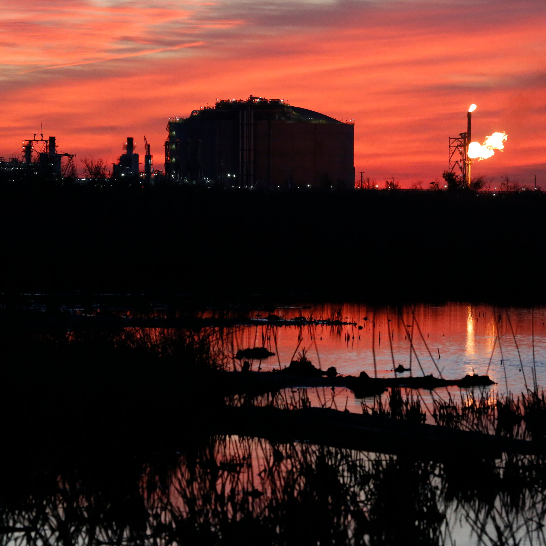 Countries Promise Trump to Buy U.S. Gas, and Leave the Details for Later Countries Promise Trump to Buy U.S. Gas, and Leave the Details for Later