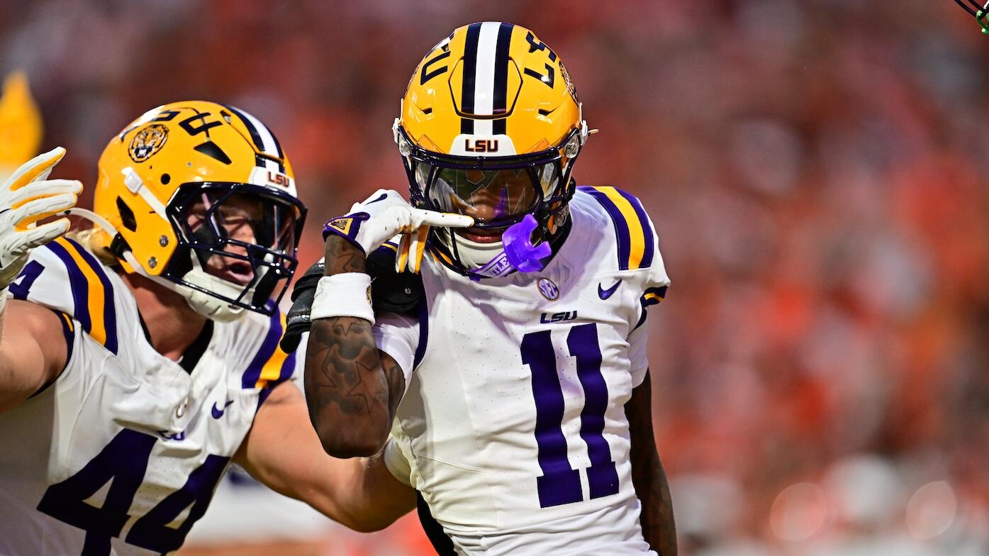 College football winners, losers in Week 1: LSU flexes national title-caliber defense, Arch Manning falls flat
College football winners, losers in Week 1: LSU flexes national title-caliber defense, Arch Manning falls flat