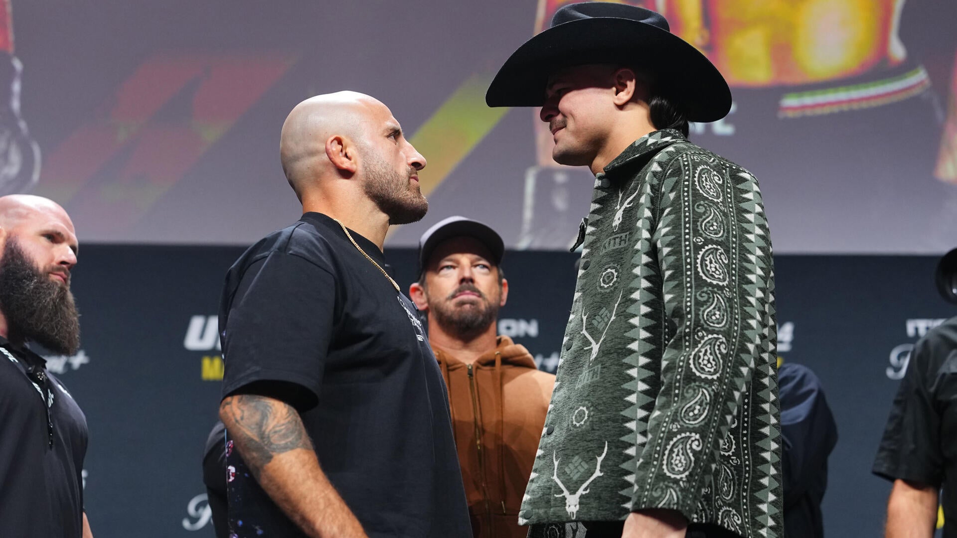 
                        UFC 325: Fight card, date, odds and complete guide as Alexander Volkanovski takes on Diego Lopes in Australia
                    