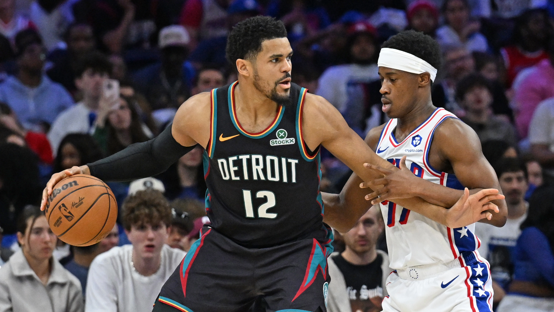
                        2026 NBA playoff picture: Standings, tiebreakers as Pistons clinch No. 1 seed in the East
                    