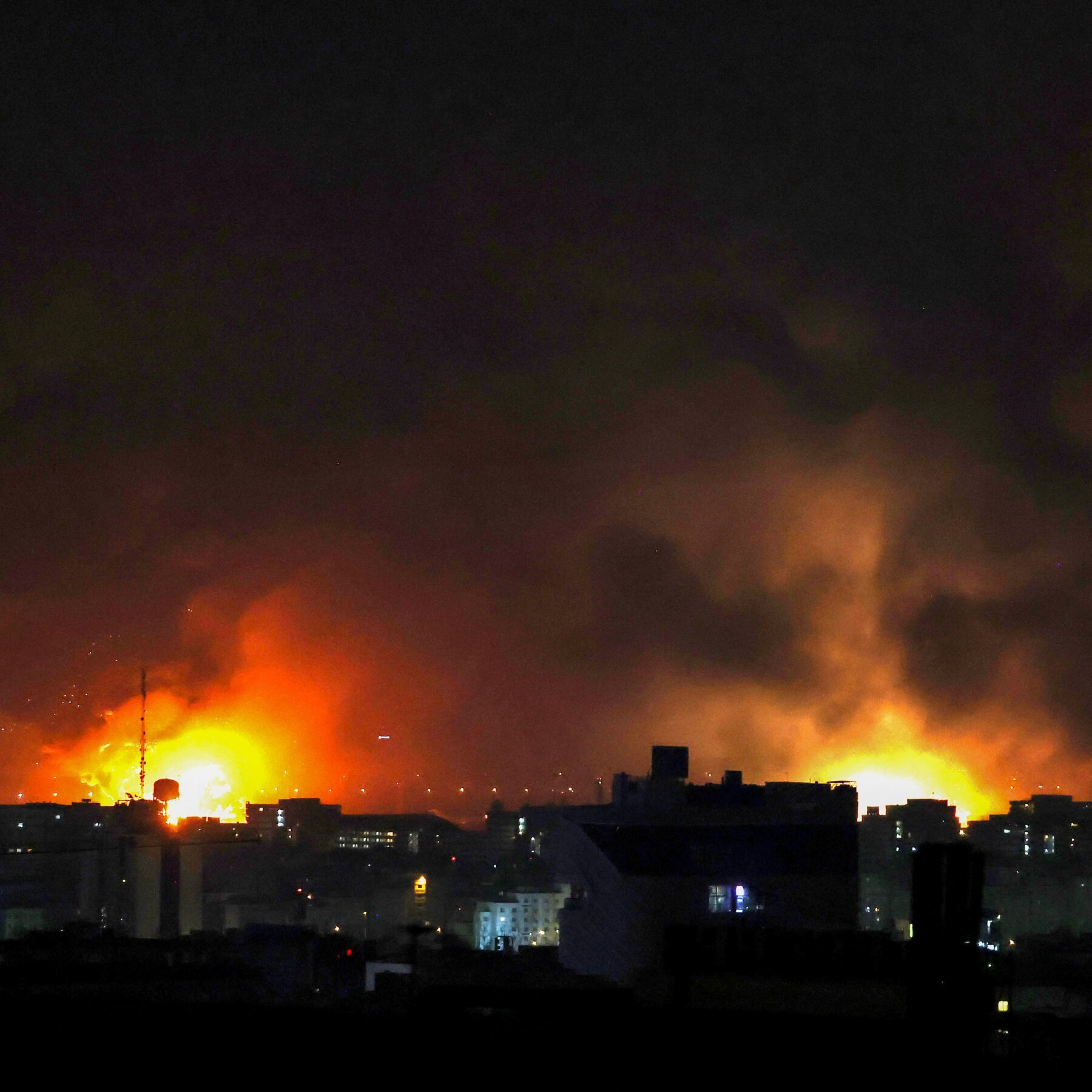 New Airstrikes Batter Tehran