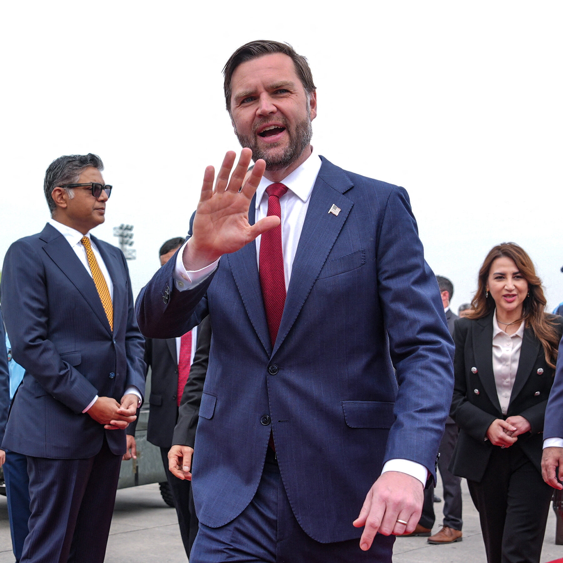 Iran War Live Updates: U.S. and Iranian Officials Meet Separately With Pakistani Mediators Ahead of Talks