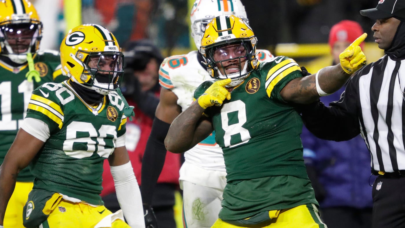 
                        Fantasy Football Week 2 lineup decisions: Who to start, who to sit, must-start plays, flex plays and more
                    