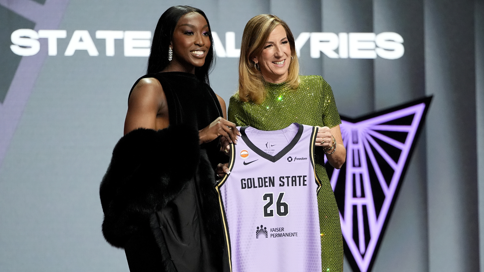 
                        2026 WNBA Draft winners and losers: Flau'jae Johnson trade makes no sense, and the Valkyries can't explain it
                    