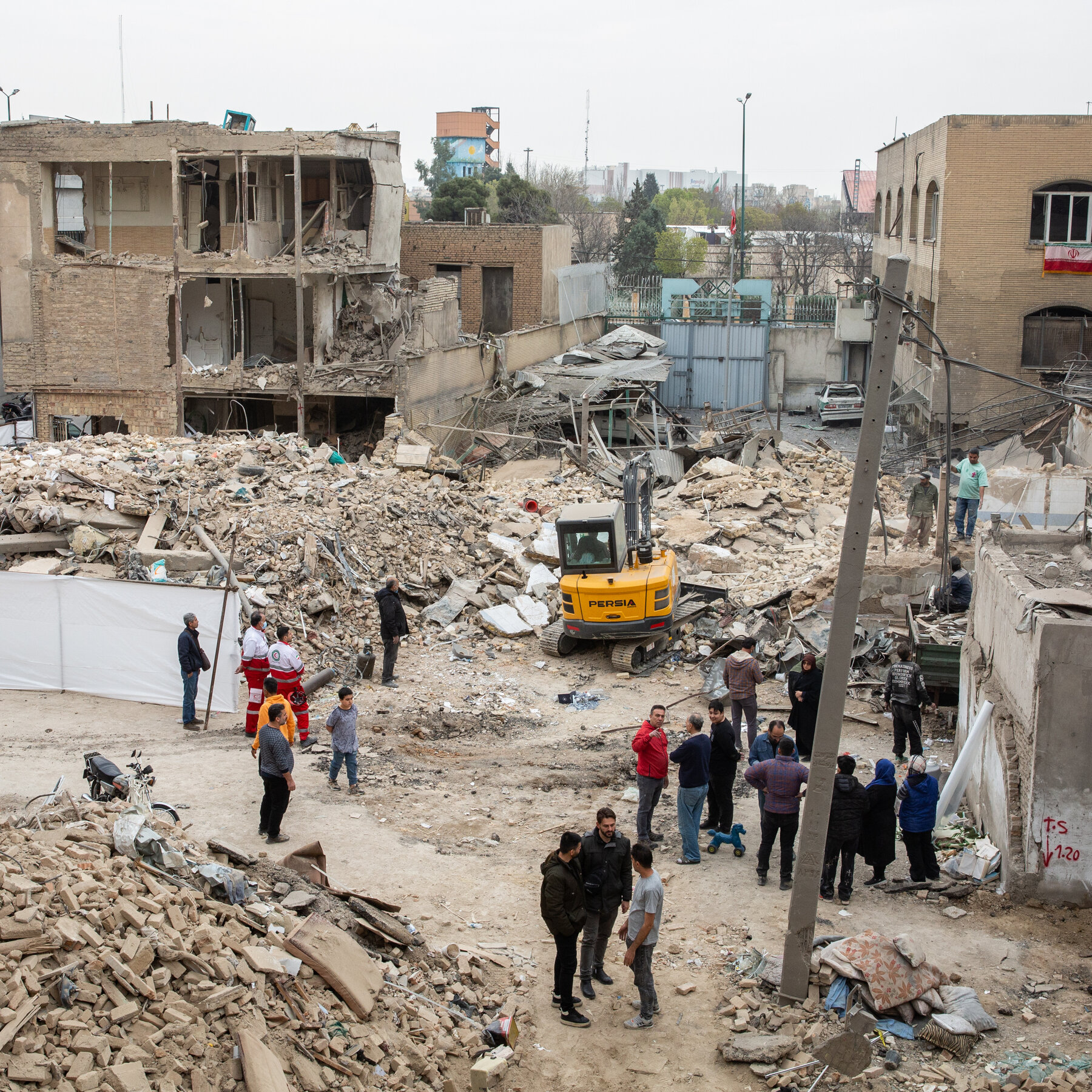 Iran War Live Updates: Trump Pressures NATO Allies and China for Warships to Guard Oil Shipments