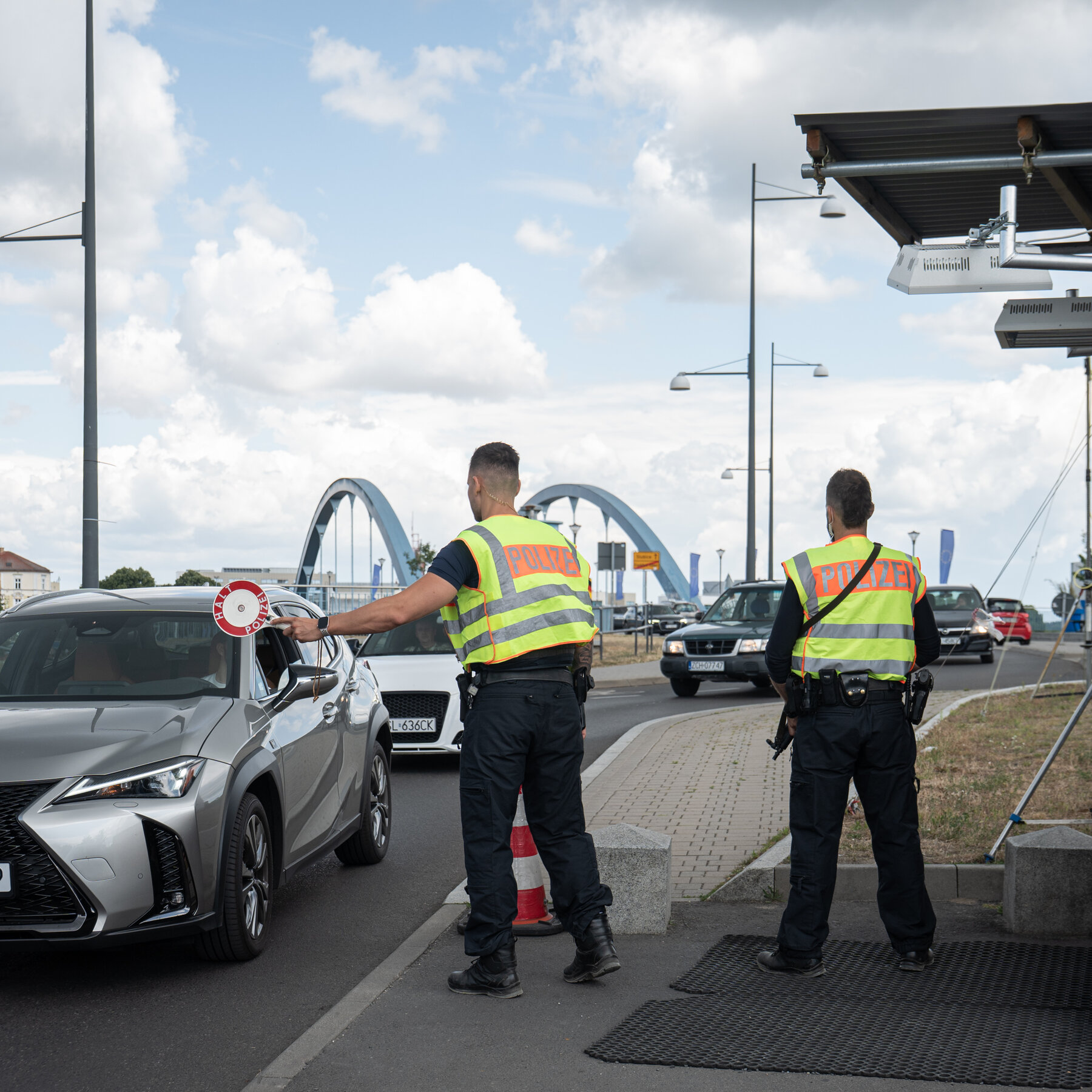 Migration Fears Turn Europe’s Borderless Dreams Into Traffic Nightmares