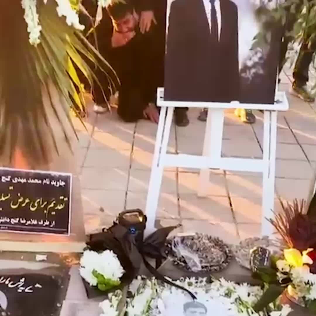 Iranians Mourn Slain Protesters With ‘Revolutionary Rage’