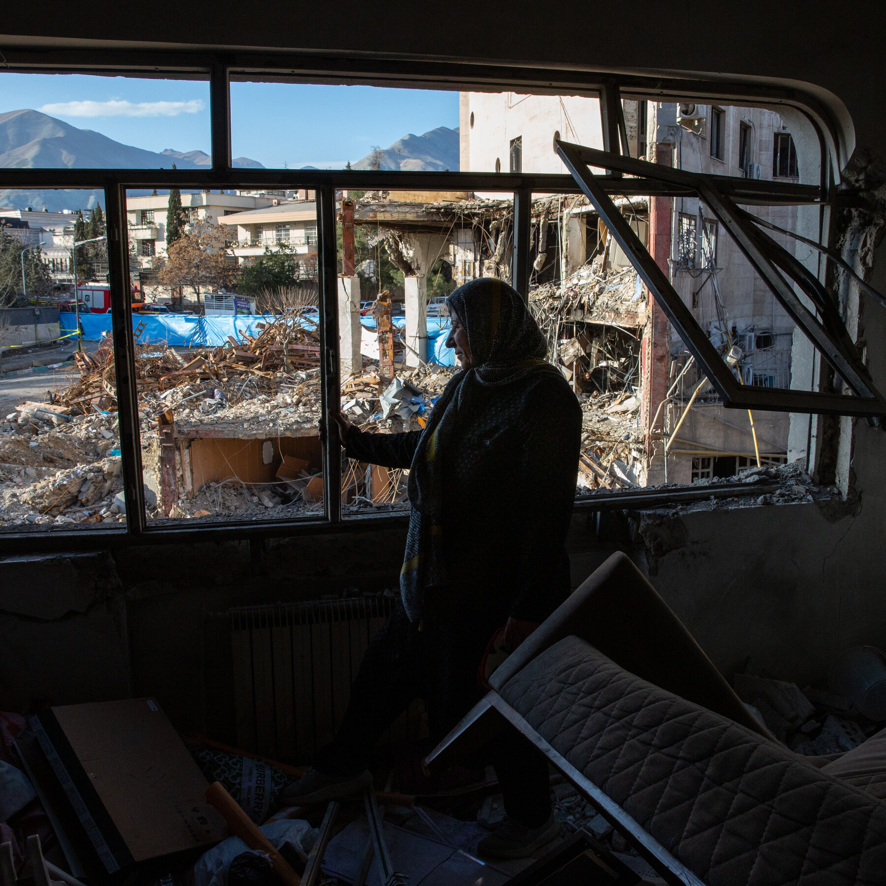 Iran War Live Updates: U.S. Bombed Thousands of Iranian Targets, but Iran Shows No Sign of Backing Down