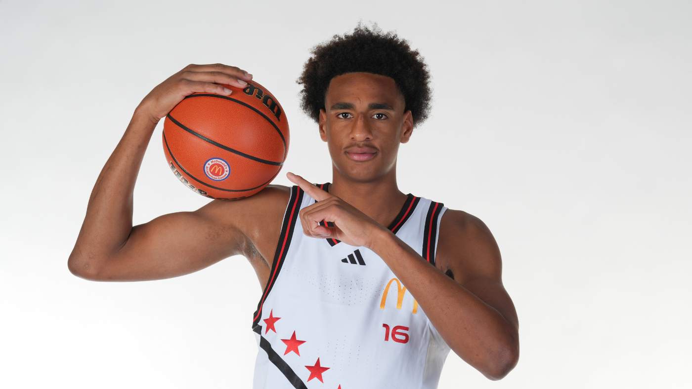 
                        Alijah Arenas injury: USC 5-star freshman hurts knee, expected to be sidelined for 6-8 months
                    