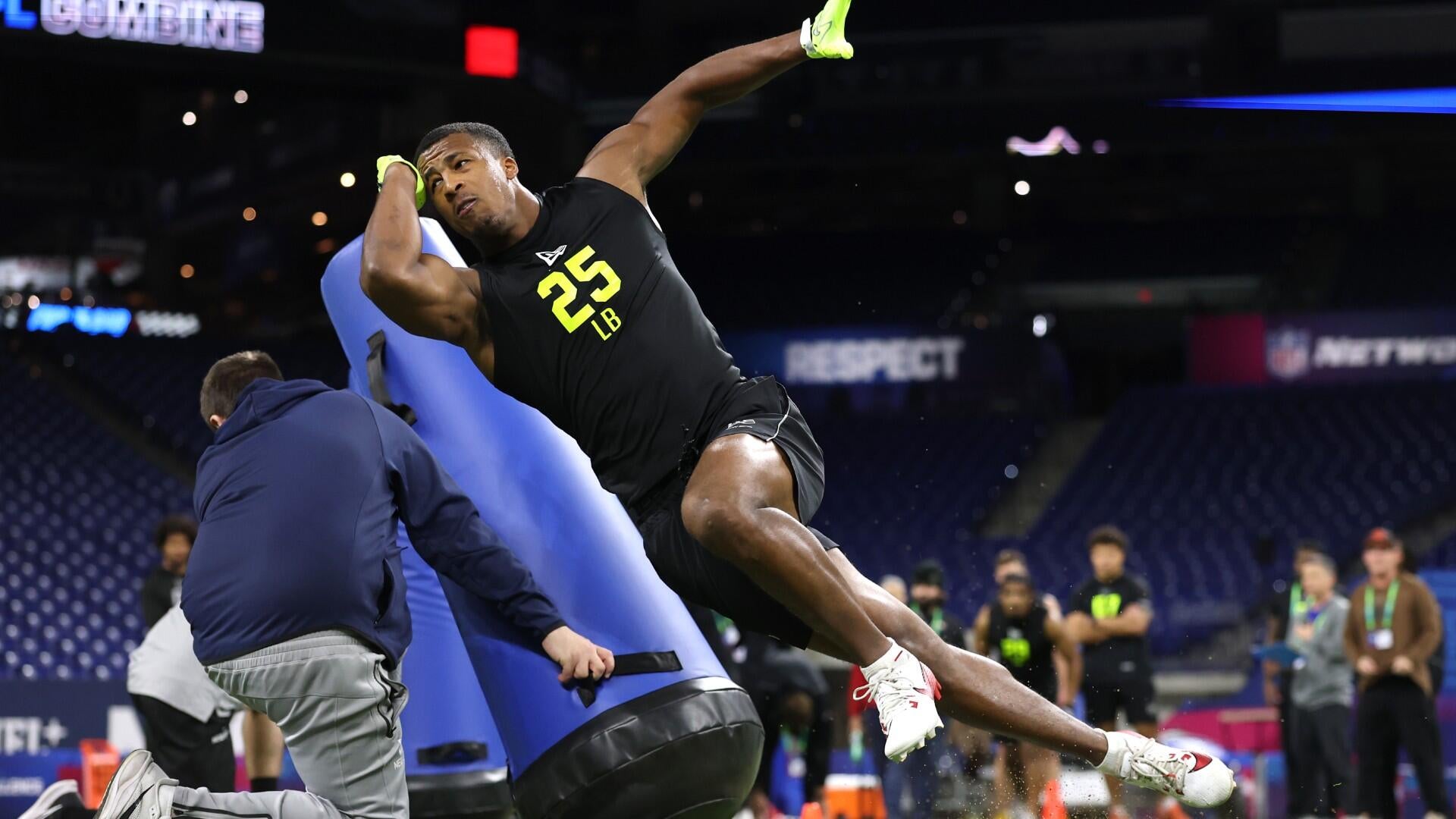 
                        2026 NFL combine results: Measurements, 40 times and biggest takeaways as testing begins
                    