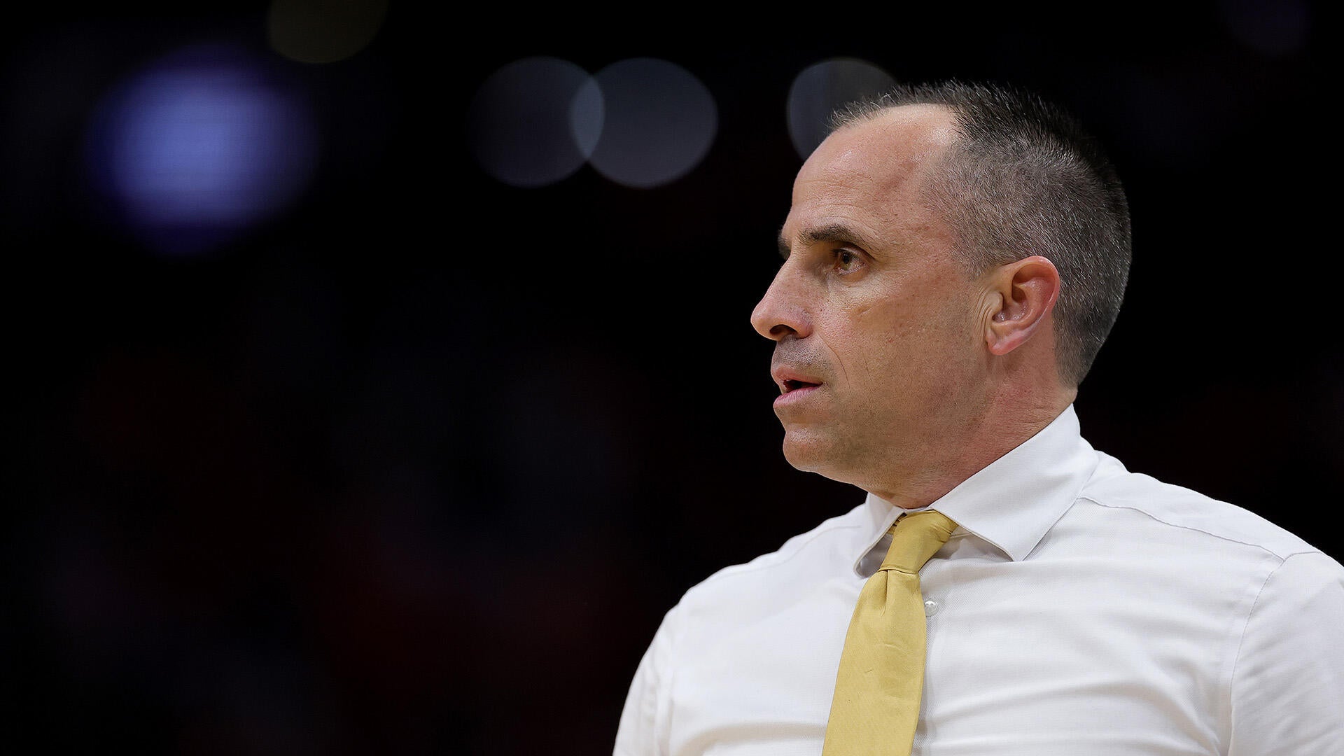 
                        NCAA Tournament scores, winners and losers: Iowa's magical season, Purdue, Illinois, Arizona win in Sweet 16
                    